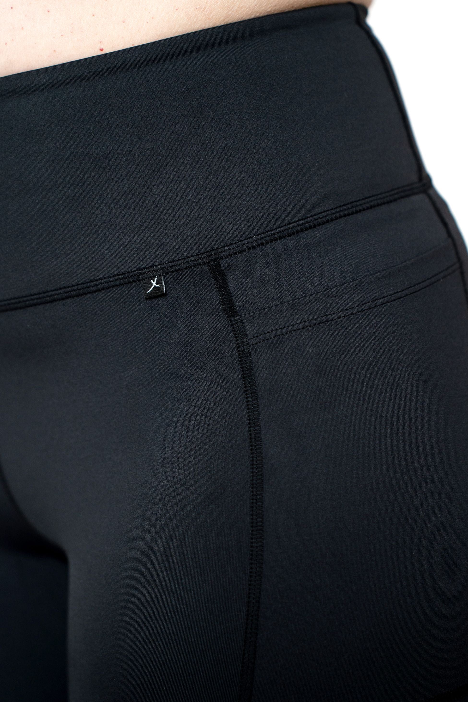 Excel Leggings brede waistband er udviklet til at blive siddende, så dine Leggings ikke glider ned. Det giver ekstra komfort